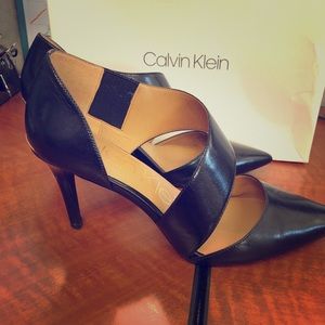 Calvin Klein Gella Pumps